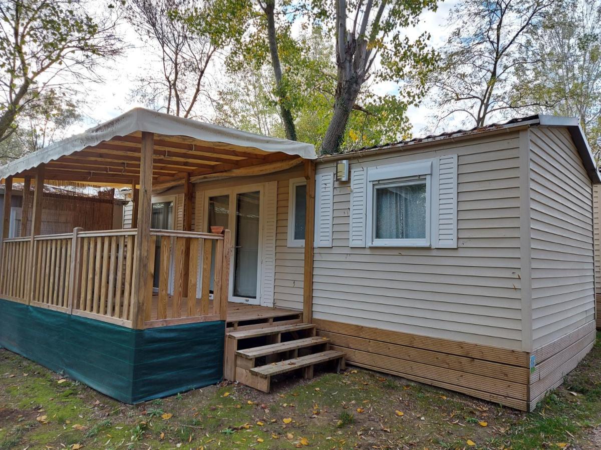 Camping Le Pre Saint-Andre Souvignargues ภายนอก รูปภาพ