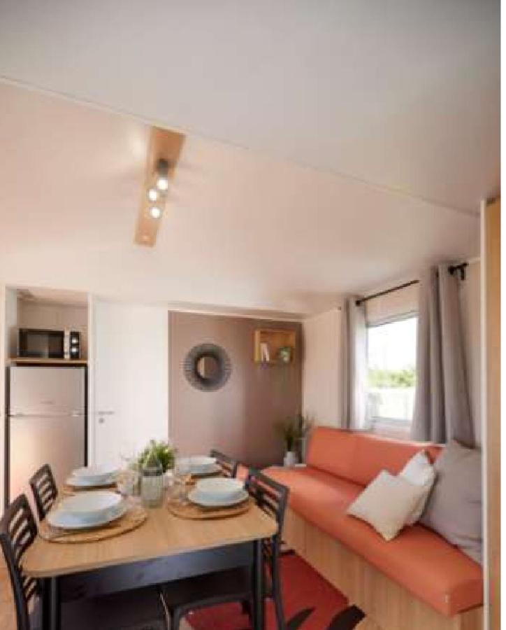 Camping Le Pre Saint-Andre Souvignargues ภายนอก รูปภาพ