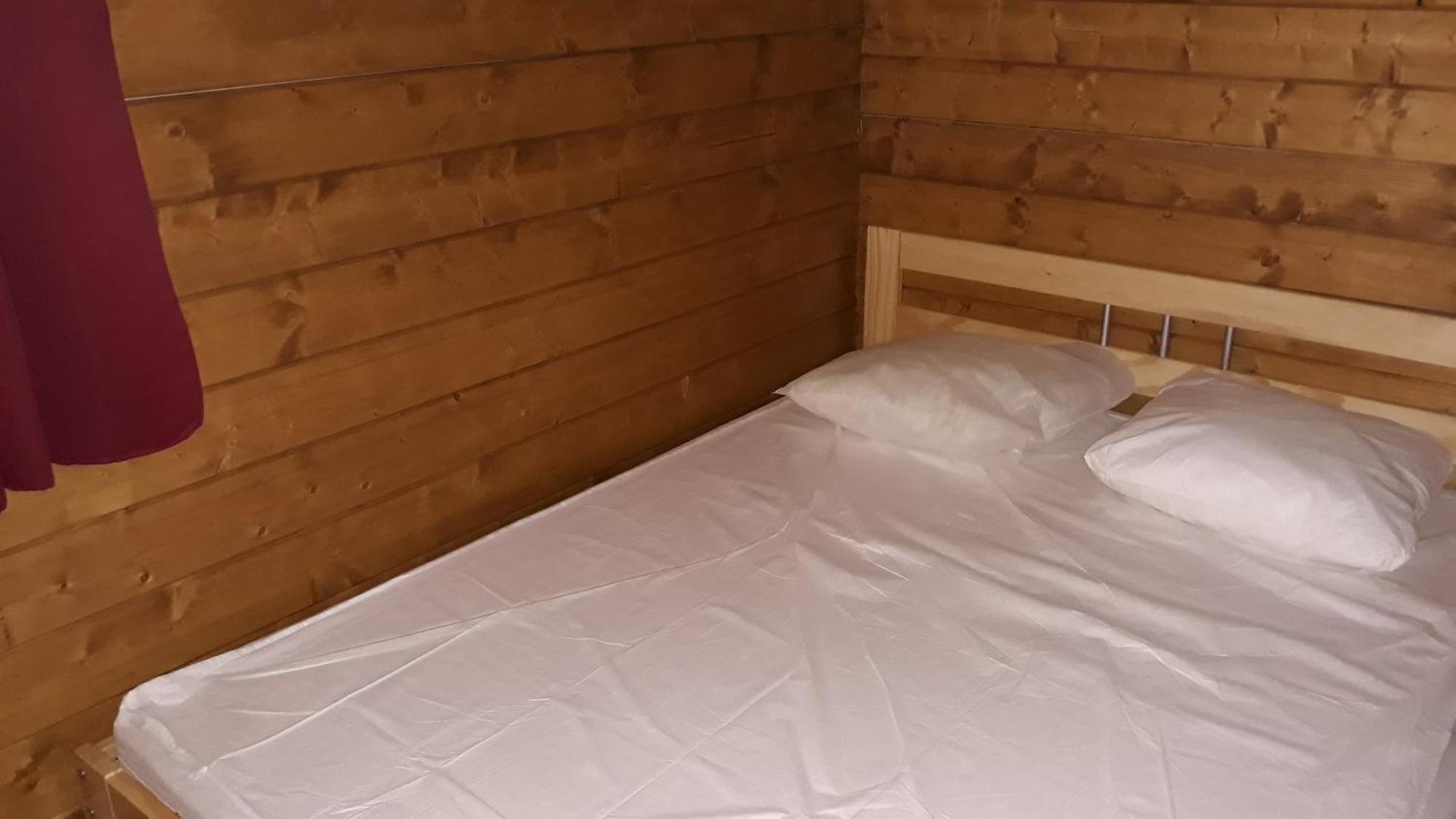 Camping Le Pre Saint-Andre Souvignargues ห้อง รูปภาพ